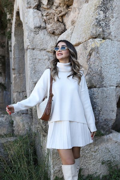 bytugcekaya Κρεμ Σετ φούστα με ριμπ ζιβάγκο τυπικού μεγέθους