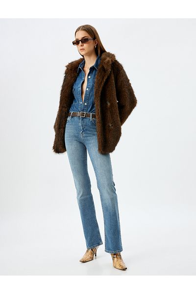 Koton Blugi cu talie joasă cu picior spaniol, slim fit, cu buzunare cu nasturi - Blugi evazați