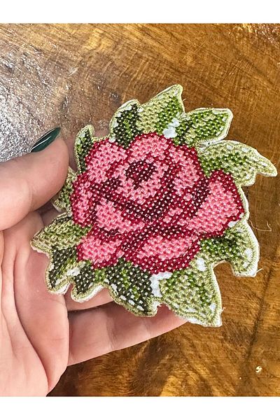 Gönülden Tasarım Cane Vicze cu model de flori care se lipesc cu fier de călcat - Aplicație 10x9 cm