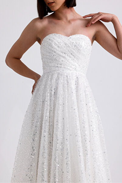 Tangül&Ali'S Moda Evi İşlemeli Straplez Maxi Beyaz Elbise