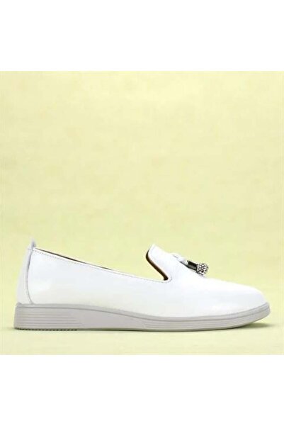 Celal Gültekin Kadın Beyaz Taşlı Püsküllü Deri Ayakkabı