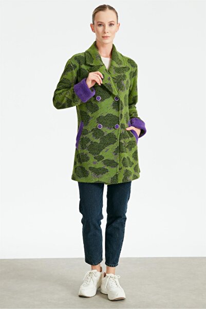 Tığ Triko KRUVAZE ÖNÜ DÜĞMELİ DESENLİ HIRKA YEŞİL