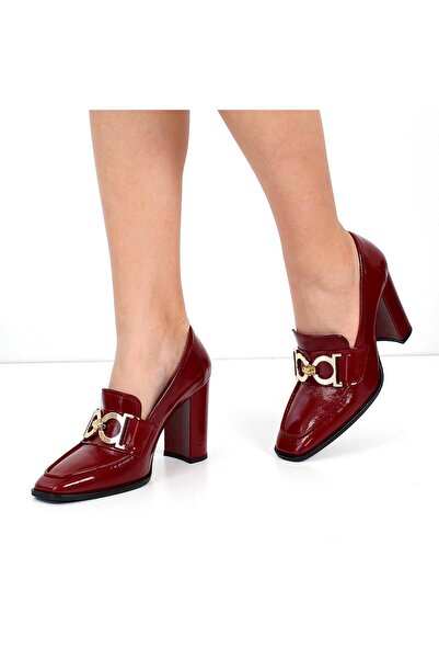 Celal Gültekin Kadın Bordo Tokalı Kalın Topuklu Rugan Deri Klasik Ayakkabı