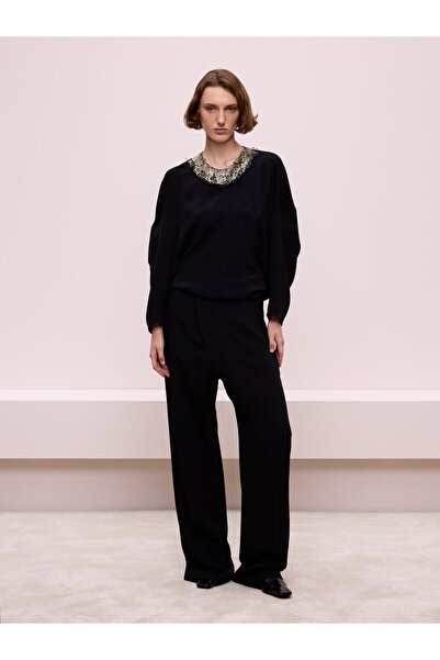 BAQA Boncuk Yaka Aksesuarlı Bluz