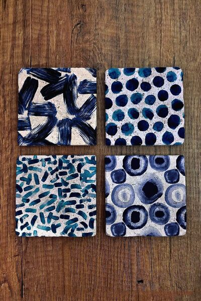 Begoloni Stone Decor طقم قواعد أكواب من الحجر الطبيعي مكون من 4 قطع - نقوش زر...