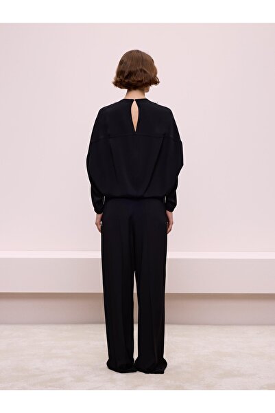 BAQA Boncuk Yaka Aksesuarlı Bluz