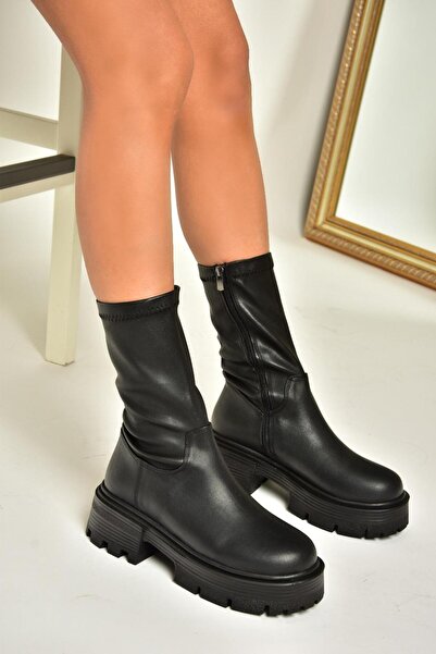 Fox Shoes T267095309 Siyah Kalın Tabanlı Kadın Bot