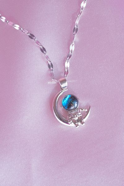 AŞIK ACCESSORIES Astronaut Space Themed Steel Necklace