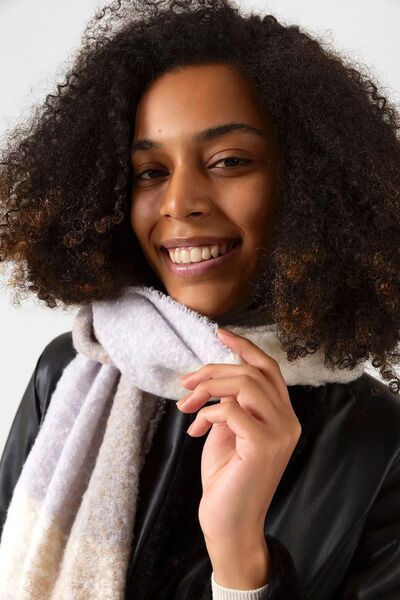 REMSA Σάλι μπουκλ με λιλά φούντα - 45x200 cm, 1284 μοντέλα