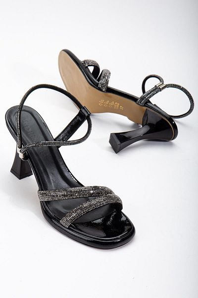 Dilimler Ayakkabı Thick Row Stoned Sultan Black Patent Leather Women's Evening Dress Shoes