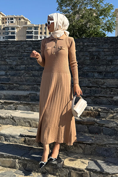 QLAY Γυναικείο φόρεμα κοτλέ σε χρώμα καμέλ - Σχέδιο με κουμπιά