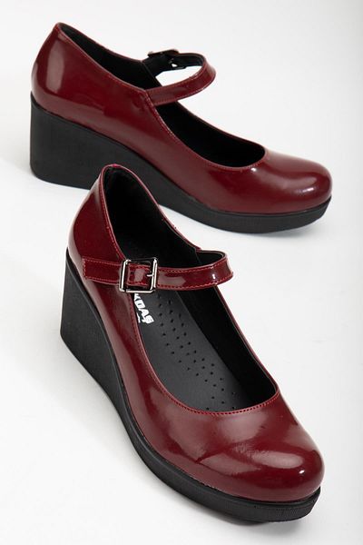 Dilimler Ayakkabı Claret Red Patent Leather Women's Wedge Shoes - Artificial Leather and Helmet