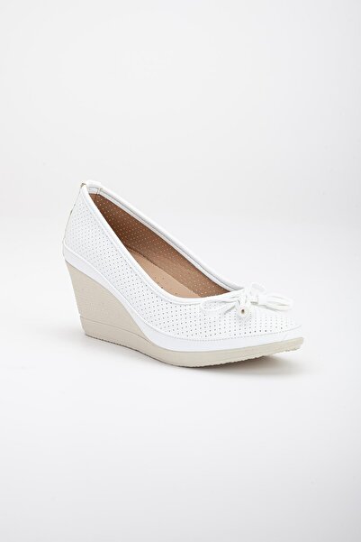 Dilimler Ayakkabı Γυναικεία παπούτσια με τακούνι Wedge Sole White Cut Laser