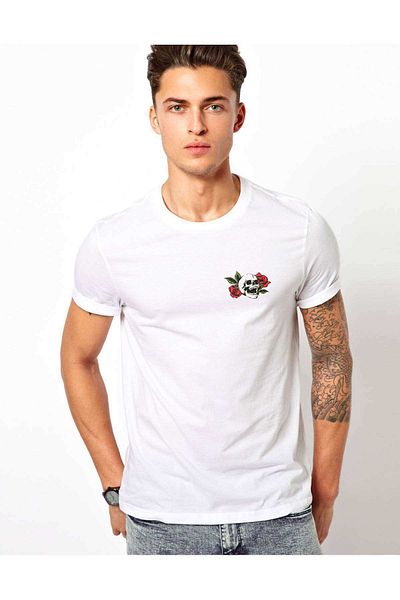 Tshirthane Ανδρικό λευκό μπλουζάκι με στάμπα Skull Rose