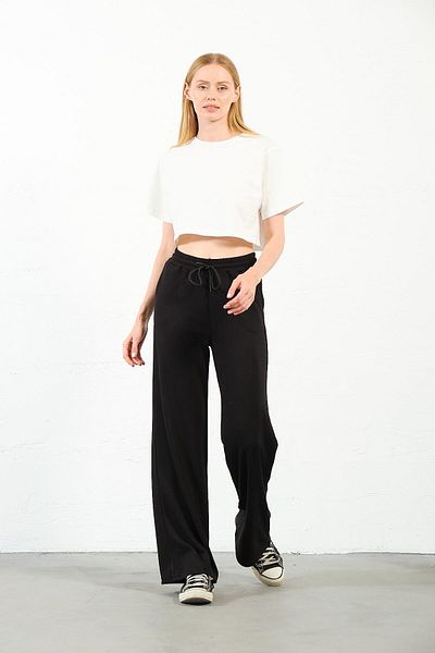 BUSA Pantaloni de trening pentru femei Black Modal - Picior lat