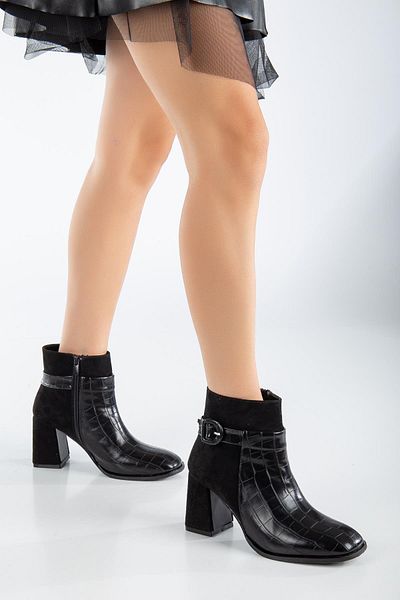 Dilimler Ayakkabı Suede and Crocodile Leather Small Belted Black Women's Thick Heeled Boots