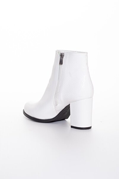 Dilimler Ayakkabı Γυναικείες μπότες με τακούνι με φερμουάρ, τσαλακωμένο λουστρίνι, λευκό μεγάλο μέγεθος