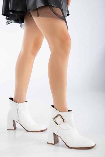 Dilimler Ayakkabı White Women's Thick Heeled Boots with Skin Metal Belt