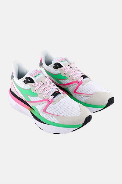 Diadora حذاء Atomo V7000 للنساء برباط، باللون الأبيض