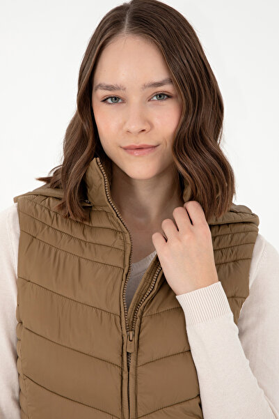 U.S. Polo Assn. Women's Khaki Vest 50289555 -Vr027