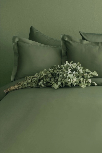 İssimo Home Simply Forest Green 210 TC (83 Strings) Cotton Satin Duvet Cover Set Family Set