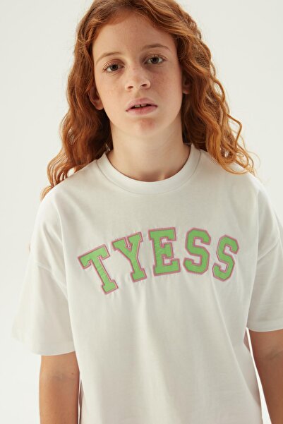 Tyess BG Store Girl's White T-Shirt