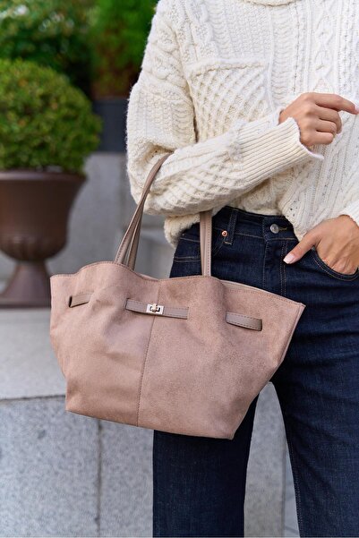 Madamra Norková semišová dámská semišová kabelka do ruky a přes rameno se stahovací sponou