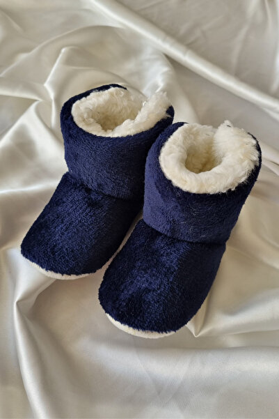 Trade Bazaar 0-12 Months Baby Slippers - Plush, Furry Non-Slip Sole Booties