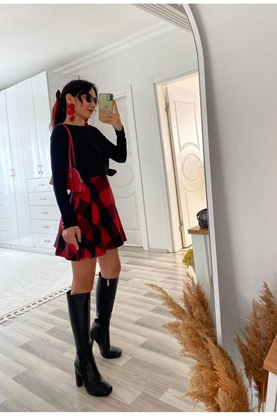 JANES Rochie scurtă în carouri, cu mânecă lungă, cu decolteu, din viscoză
