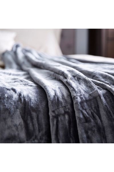 Home Box Lavish King Micro Flannel Blanket - 240x220 cm