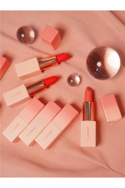 Peach C Matte Lipstick - 03 Red Pink for a Natural Look