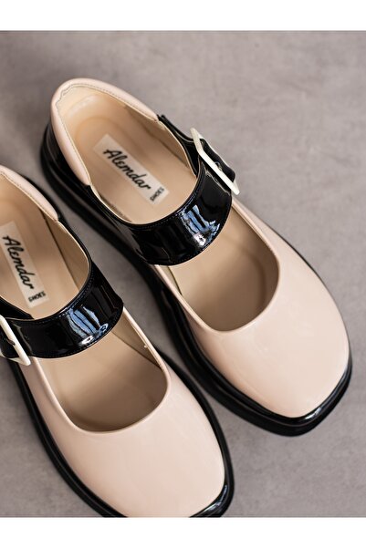 Alemdar Shoes Krem-siyah Toka Detay Kadın Loafer