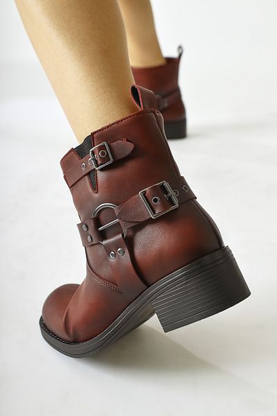 Limoya Magi Claret Red Buckle Λεπτομερείς ελαστικές γυναικείες μπότες, γυναικεία μποτάκια