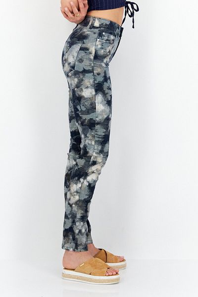 Guess Women Skinny Fit Tie Dye Stretchable Denim, Navy Blue Combo