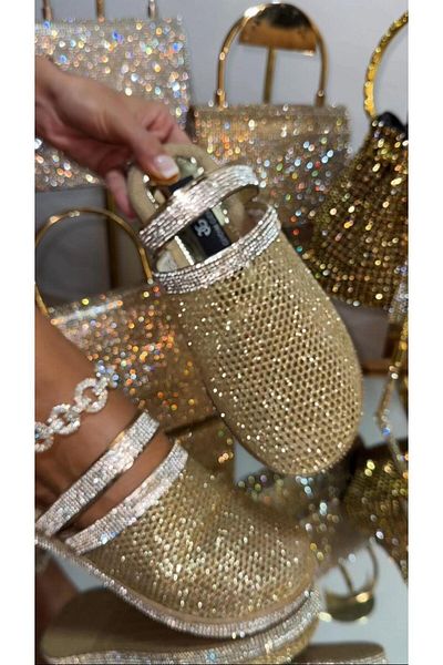 Giydim Gidiyor Florence Gold Colored Crystal Stone Slippers