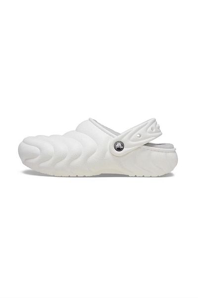Crocs شبشب يومي كلاسيكي مبطن بالكامل 210059 -100