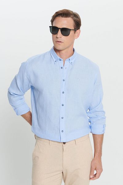 ALTINYILDIZ CLASSICS Men's Light Blue Comfort Fit Relaxed Fit 100% Linen Buttoned Collar Shirt