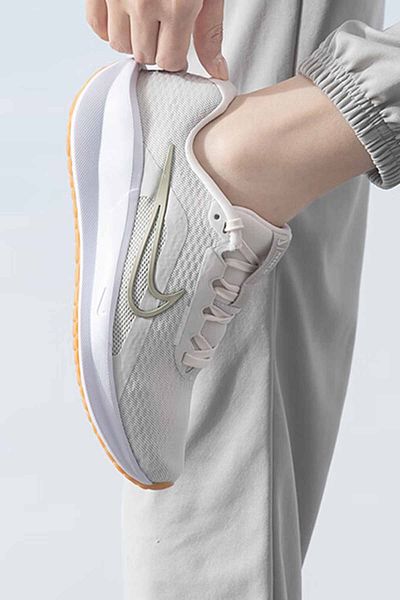 Nike أحذية رياضية كاجوال للسيدات