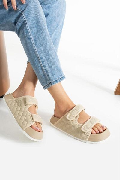 Trendpink Papuci de zi cu zi pentru femei cu model matlasat bej