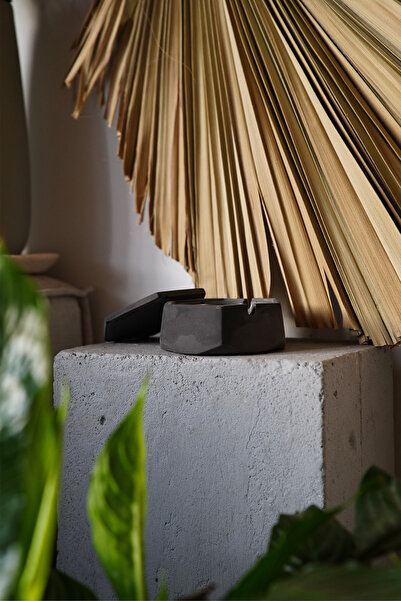 sin istanbul Anthracite Colored Steel Ash Tray with Lid