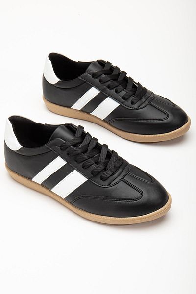Dilimler Ayakkabı Thin Sole Two Colors Futsal Black Women's Sneakers