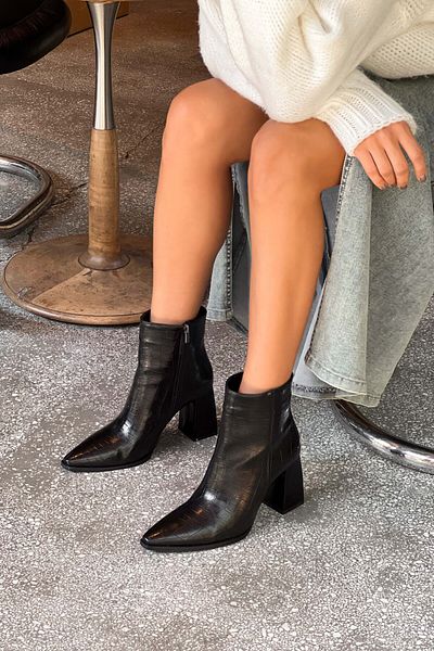 NİŞANTAŞI SHOES Dámské kozačky na podpatku s černým vzorem Juanita