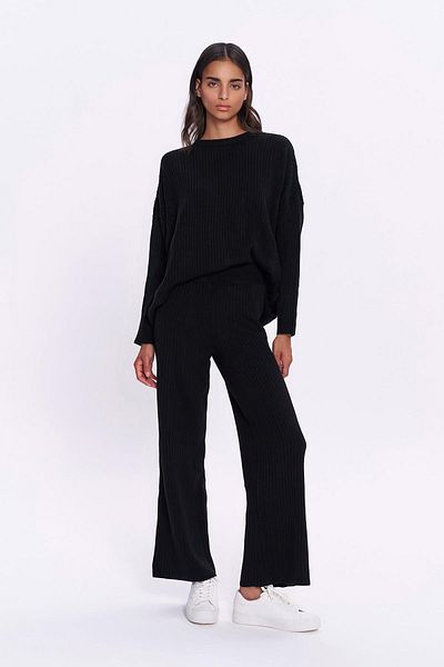 Quzu Black Knitwear Pants and Top Set