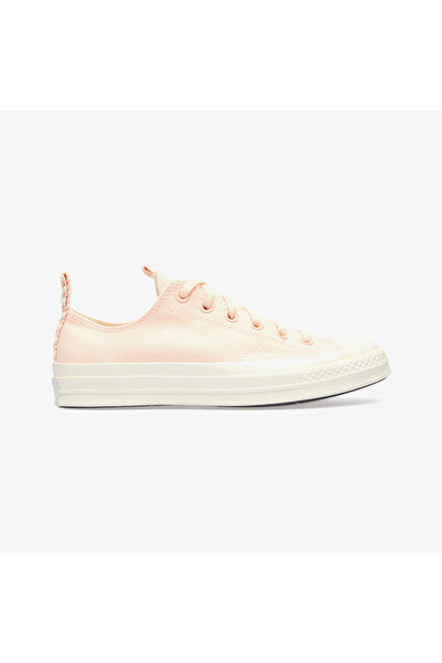 Converse حذاء رياضي وردي للجنسين من Chuck 70