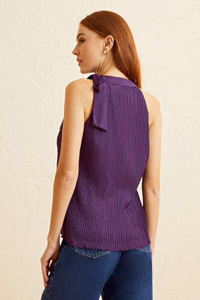 Naramaxx Yakası Bağlama Detaylı Piliseli Bluz