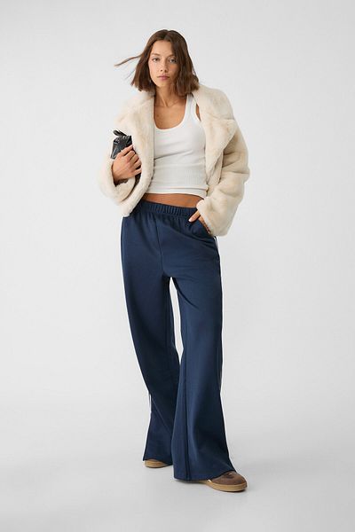 Stradivarius Double-breasted faux fur jacket