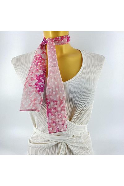 Tedz Collection PAREDORA White Punatic Candy Pink Short Scarf