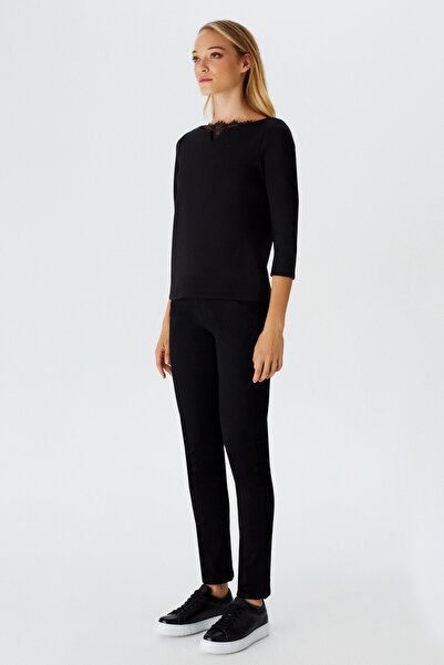 Naramaxx Kayık Yaka Dantelli Truvakar Kol Bluz