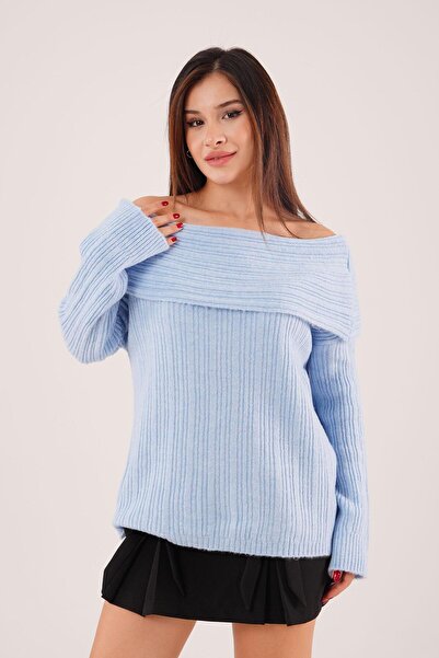 Hipo Trend Pulover tricotat albastru bebeluș cu guler Madonna decoltat pe umăr