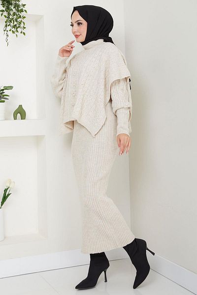 hafsamina Κρεμ Πλεκτό Φόρεμα Σετ 2 τεμαχίων - Poncho HM2564